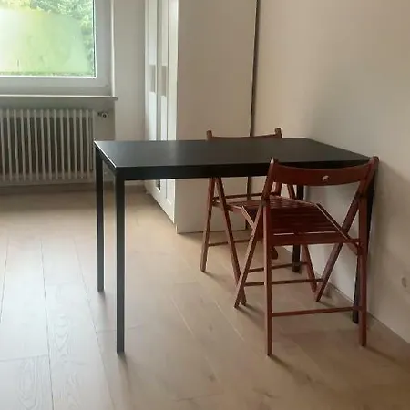 Svetlana1 招待所 Oberschleißheim